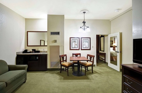 Downtown Charleston Hotel | Embassy Suites by Hilton Charleston Historic District