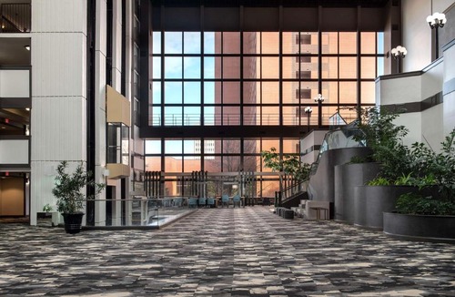 Winston - Salem Hotel | Embassy Suites Winston-Salem