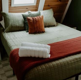 Grayling Ski Chalet | Emerald Escape