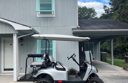 Emerald Isle House | Emerald Isle pet-friendly home with fee & free beach parking & golf cart.
