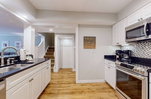 Harbour Town Condo | Enchanting condo just steps to golf & Harbour Town Marina