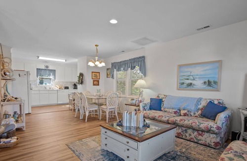 Salter Path House | Endless Summer | Sound Views & Walk to Beach