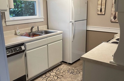 Crane Hill House | Enjoy the lake while still close to all Cullman has to offer!