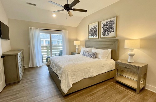 Corolla Light Condo | Enjoy The Ocean Breeze just Steps from the Beach!