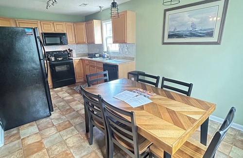 Hubert House | Enjoyable 3-bedroom house in charming Hubert