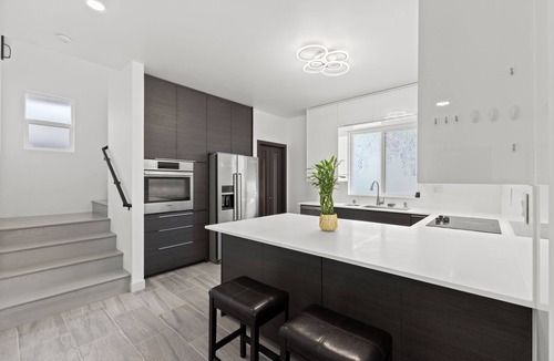 Portlock House | Enjoyable 5-bedroom house with AC in Honolulu