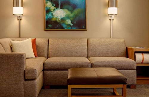 St. Johns Hotel | Enjoyable Stay in Austin! Free Parking, 4 Relaxing Units Near Brentwood Park!