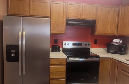 Paw Creek House | Entire 3 bedroom home 5mi from CLT airport. 10mi from Panthers Stadium.
