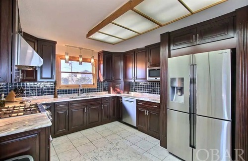 Avon House | Entire Beach-Front Home, 5 Balconies, Breathtaking Views, Private Beach Access
