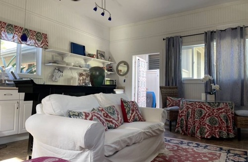 Coconut Grove Apartment | Entire Fantastic Kailua Cottage. waiting for you!