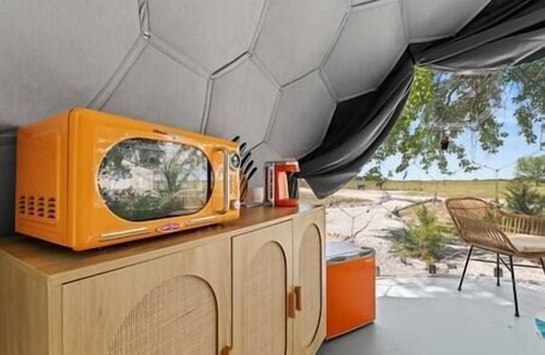 Gober RV Rental | Entire Glamping Eco-Retreat Tranquil Stargazing