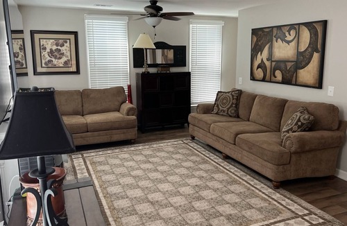 Central House | Entire House in beautiful Clemson Township / Central SC