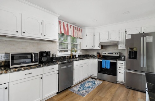 West Union House | Entire lakefront home, with two story dock and hot tub!