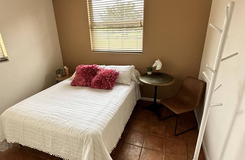Anthony Apartment | Equestrian Center 2B Apartment. Pet Friendly! On 22 Peaceful Acres