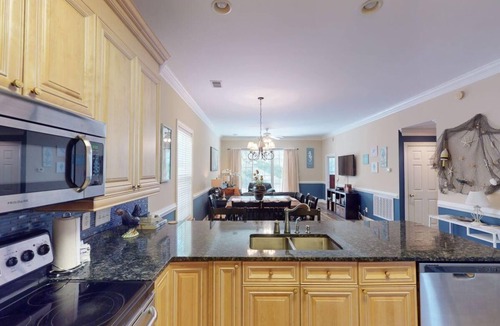 Pawleys Island Villa | Escape to Green Haven a Golfer's Delight