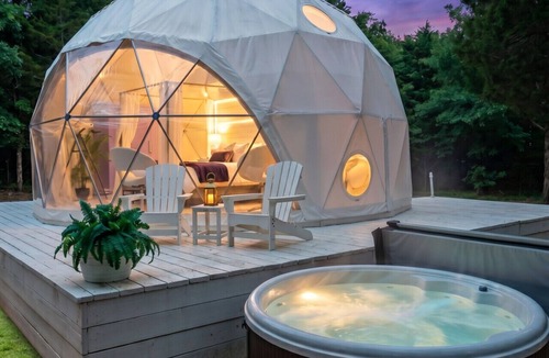 Myra House | Escape Velocity Bubble Hut