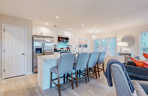 Sea Trail Condo | Ev's Escape: Sunroom, dog-friendly