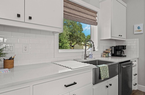 Cottonwood Shores House | Exclusive 4-BR Escape with Private Pool by Horse Shoe Bay and Marble Falls
