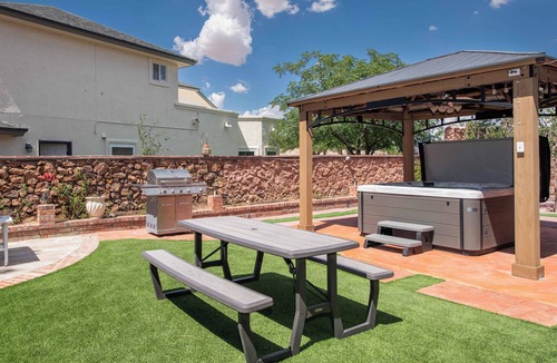Biggs Field House | Exclusive Community The Paseos is Safe, Quiet, and Elegant!