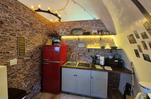Milledgeville RV Rental | Exclusive Private Woodland Escape – Book 2 domes on 100+ Acres