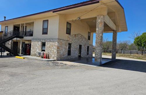Comfort Hotel | Executive Inn