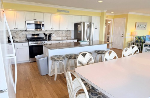 Holden Beach House | Experience oceanfront bliss at Summer Sandcastle, a spacious 5BR home in Holden Beach!