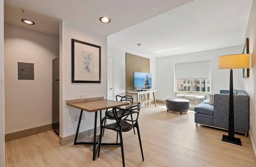 FM 1960 Hotel | Experience Quiet Room in Houston Great for Weekend Adventures | Outdoor Pool