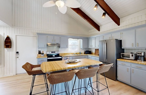 Sea Scape House | Experience the ultimate beach vacation at Seascape Cove