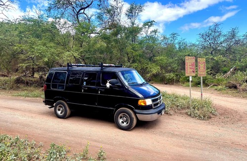 Kahului House | Explore Maui with “Good Vibes “