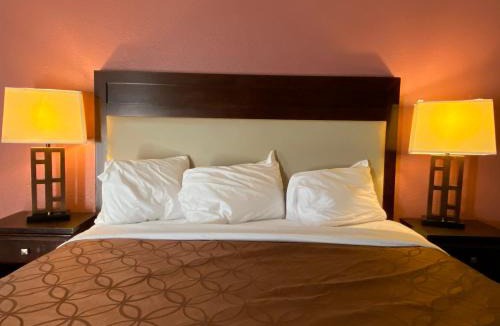 Lafayette Hotel | Express Inn