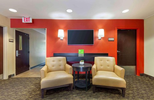 Lake Arbor Hotel | Extended Stay America Suites Washington DC Landover