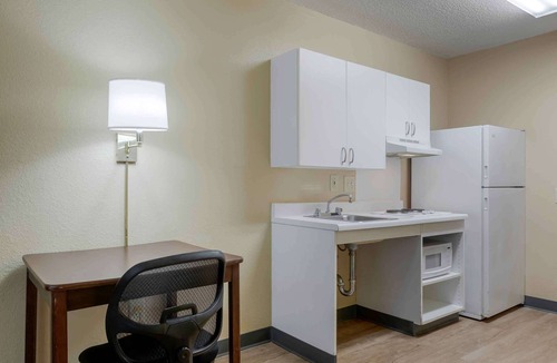 Sandy Springs Hotel | Extended Stay America Select Suites Atlanta Perimeter Hammon
