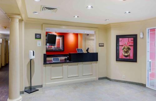 Dumbarton Hotel | Extended Stay America Suites - Richmond - W Broad Street - Glenside - North