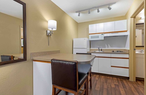 Fairfax Hotel | Extended Stay America Suites Washington DC Falls Church
