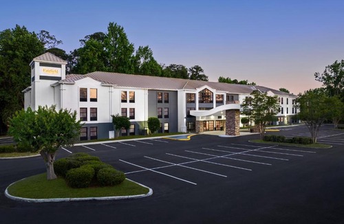 Lexington Hotel | Fairfield by Marriott Inn & Suites Columbia Lexington