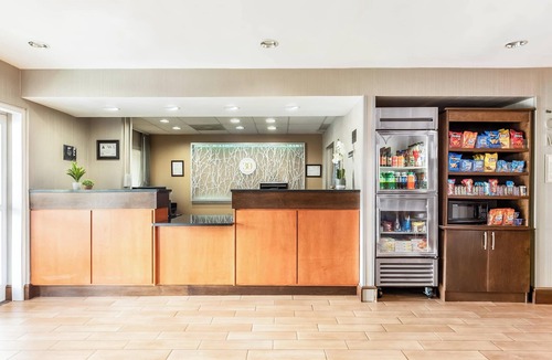 Paw Creek Hotel | Fairfield Inn by Marriott Charlotte Northlake