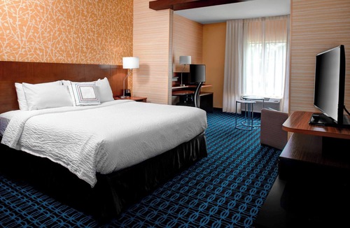 Douglas Hotel | Fairfield Inn & Suites by Marriott Douglas