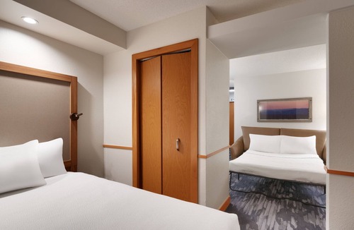 Albany Hotel | Fairfield Inn & Suites by Marriott Albany