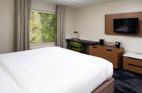 Greensboro Hotel | Fairfield Inn & Suites by Marriott Greensboro Wendover