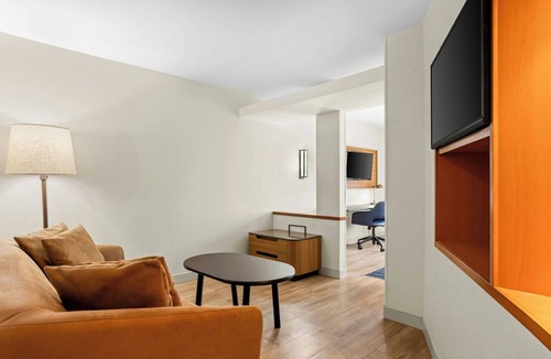 Flemington Hotel | Fairfield Inn & Suites by Marriott Hinesville Fort Stewart