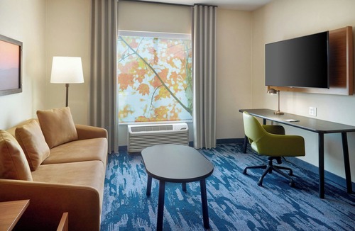 Alpharetta Hotel | Fairfield Inn & Suites By Marriott Alpharetta Avalon Area