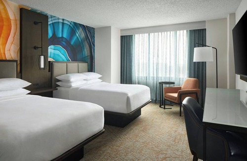 Falls Church Hotel | Falls Church Marriott Fairview Park