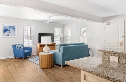 Sea Scape Hotel | Family 2BR Loft w/Kitchen, Laundry & Indoor Water Park Access Near Lake Trails