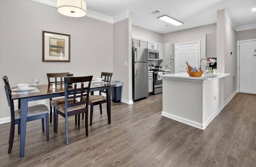 State Park Apartment | Family 3BR* Pool, Clubhouse, 20 min to Ft. Jackson