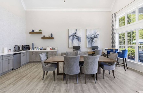 State Park Apartment | Family 3BR* Pool, Clubhouse, 20 min to Ft. Jackson