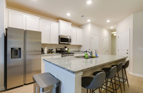 Conestee House | Family + Dog Friendly! Greenville Townhome w/Deck
