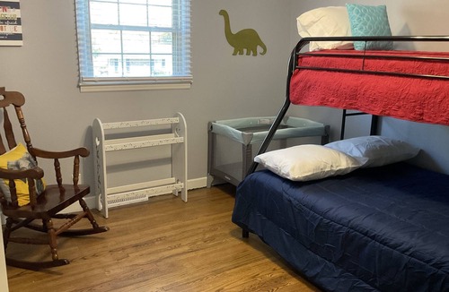 Taylors House | Family-Friendly 4 bedroom home with game room.