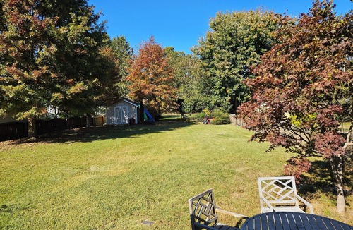 Downtown House | Family friendly in Hampton with huge yard, dog park, and 2 blocks from the bay.