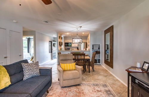 Granite Shoals Condo | Family-Friendly Lake LBJ Getaway, Beach, Pool, 1 King bed, 1 Queen bed, View