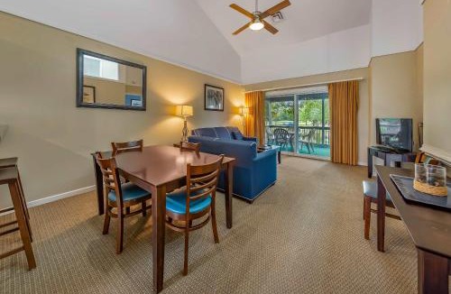 Fairfield Harbour House | Family-Friendly Lake Condo with Jacuzzi & Resort Fun
